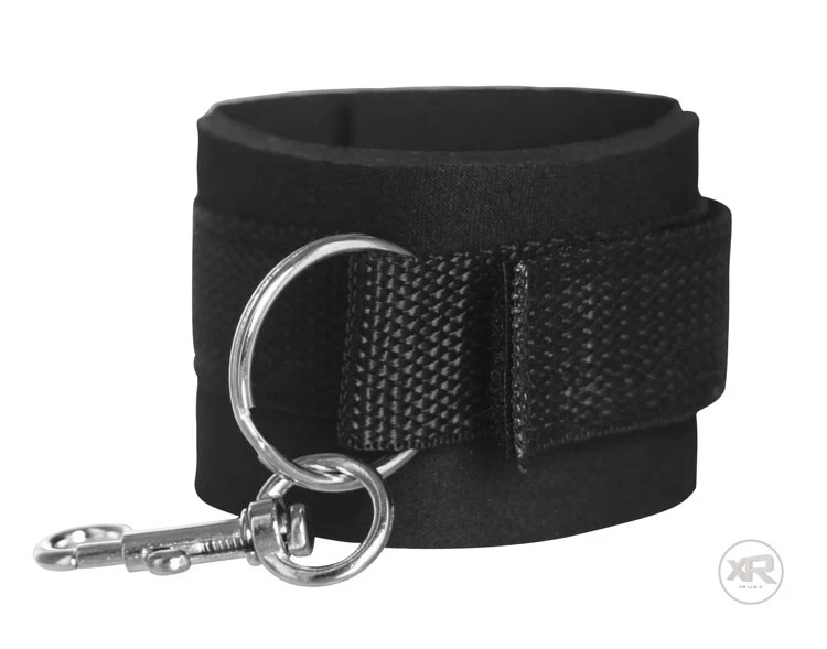 24 inch Bondage Bar with Cuffs - Image 7