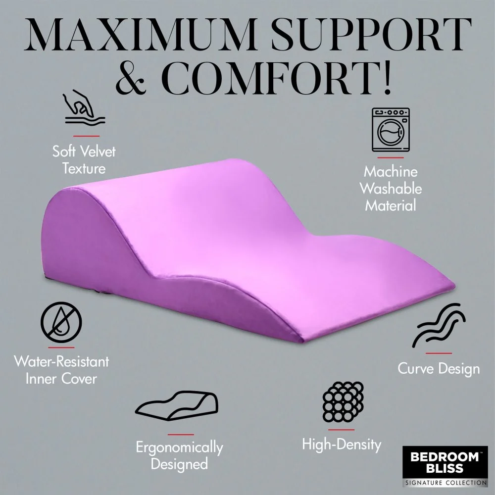 Contoured Love Cushion - Image 5