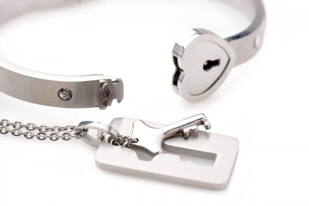Grey Cuffed Locking Bracelet and Key Necklace - Image 6