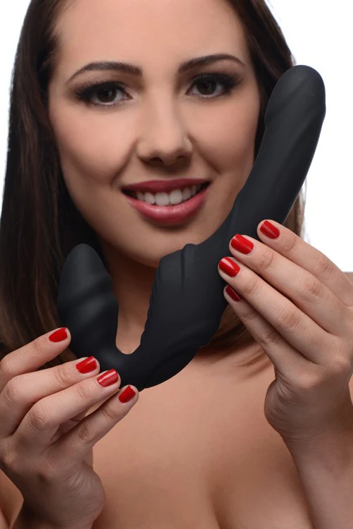 Slim Rider Ribbed Vibrating Silicone Strapless Strap On - Image 4