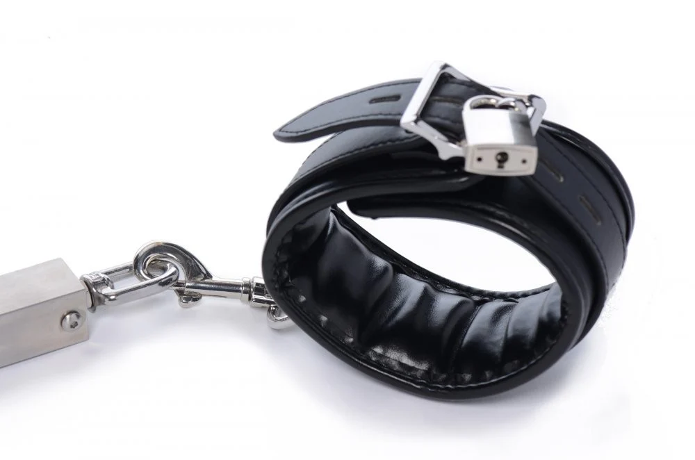 Squat Anal Impaler with Spreader Bar and Cuffs - Image 12