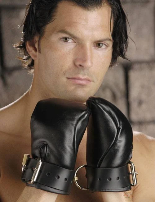 Strict Leather Deluxe Padded Fist Mitts - Image 4