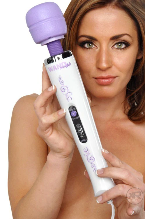 The 8-Speed, 8-Function Wand Massager - 110v US