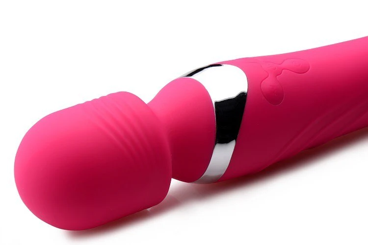 Ultra Thrusting and Vibrating Silicone Wand - Image 4
